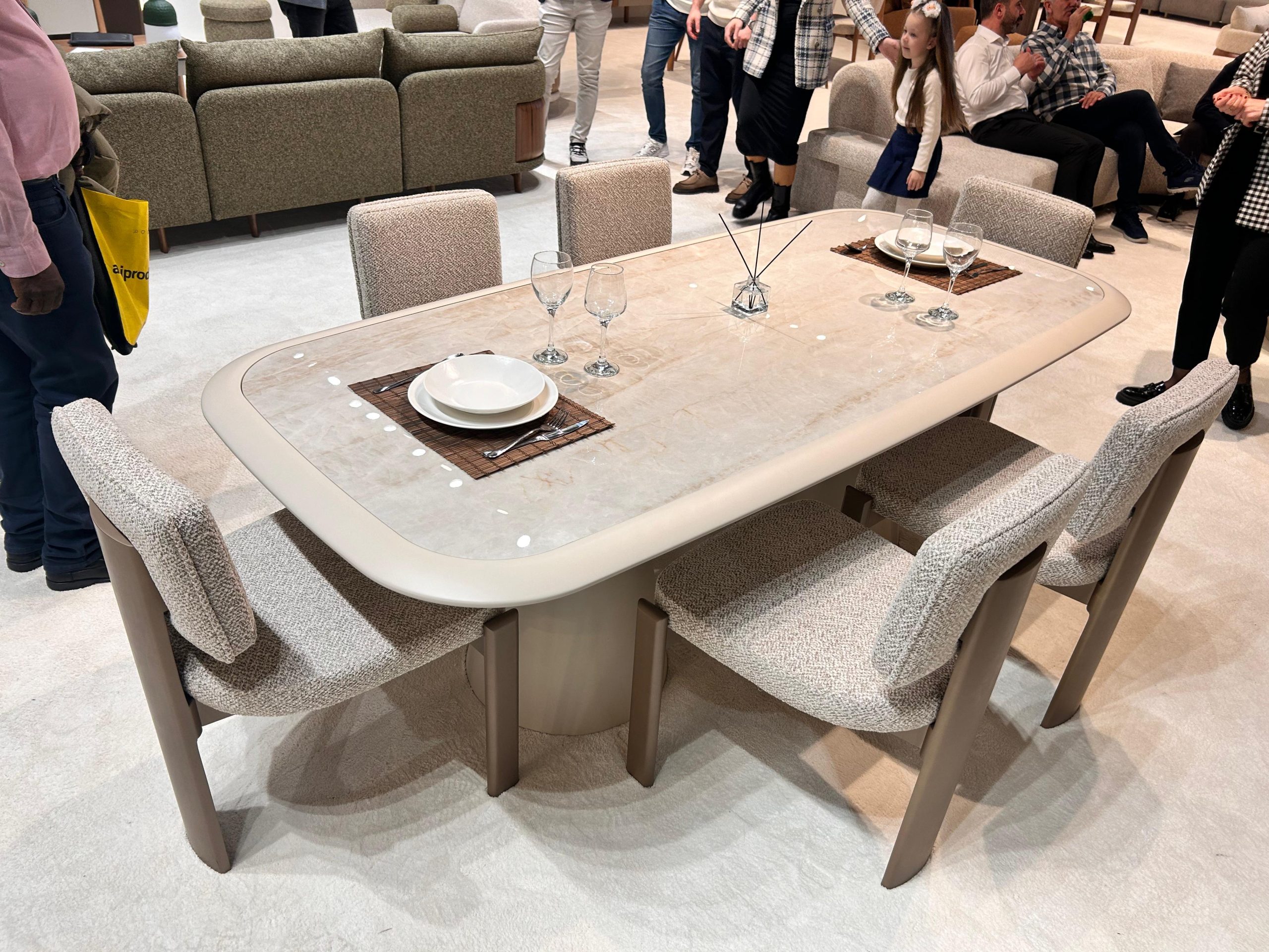 Taç Mahal Yemek Odası Takımı